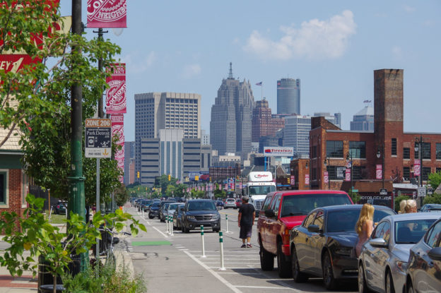 Detroit: who leads?